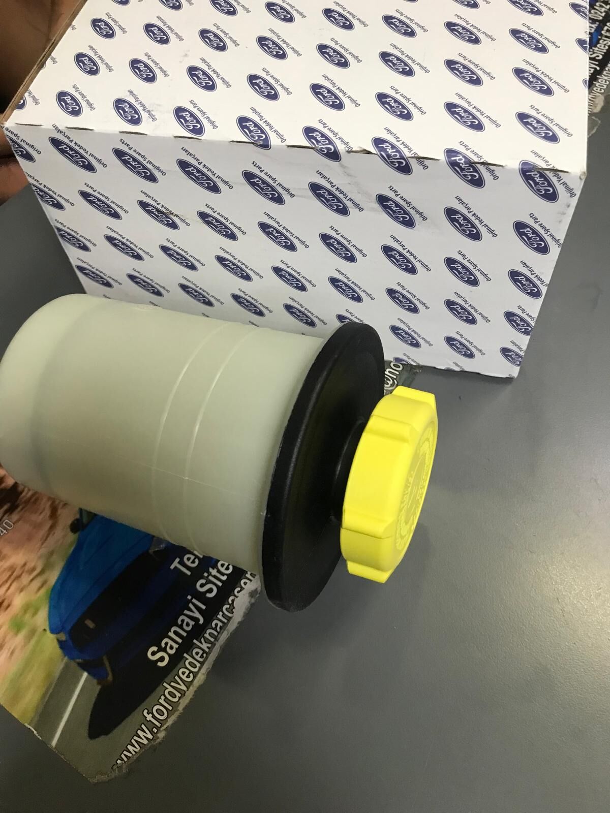 TRANSİT V184 V347 HİDROLİK DİREKSİYON DEPOSU 03-12 ARASI YC153R700AB