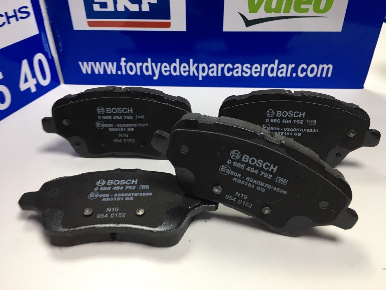 Ford Courier Ön Fren Balata Takımı Bosch 14-23 ARASI mt762k021