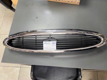 Ford Mondeo Ön Panjur Krom Çerçeveli 1996-2001 Arası YS718A133CA
