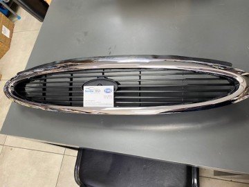 Ford Mondeo Ön Panjur Krom Çerçeveli 1996-2001 Arası YS718A133CA (Kargosu Ücretsizdir)