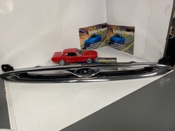 Ford Escort Ön Panjur Krom 1996-2000 Yıllar  Arası 95AB8200