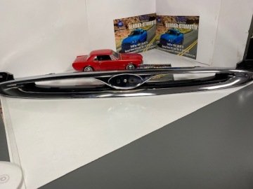 Ford Escort Ön Panjur Krom 1996-2000 Yıllar Arası 95AB8200