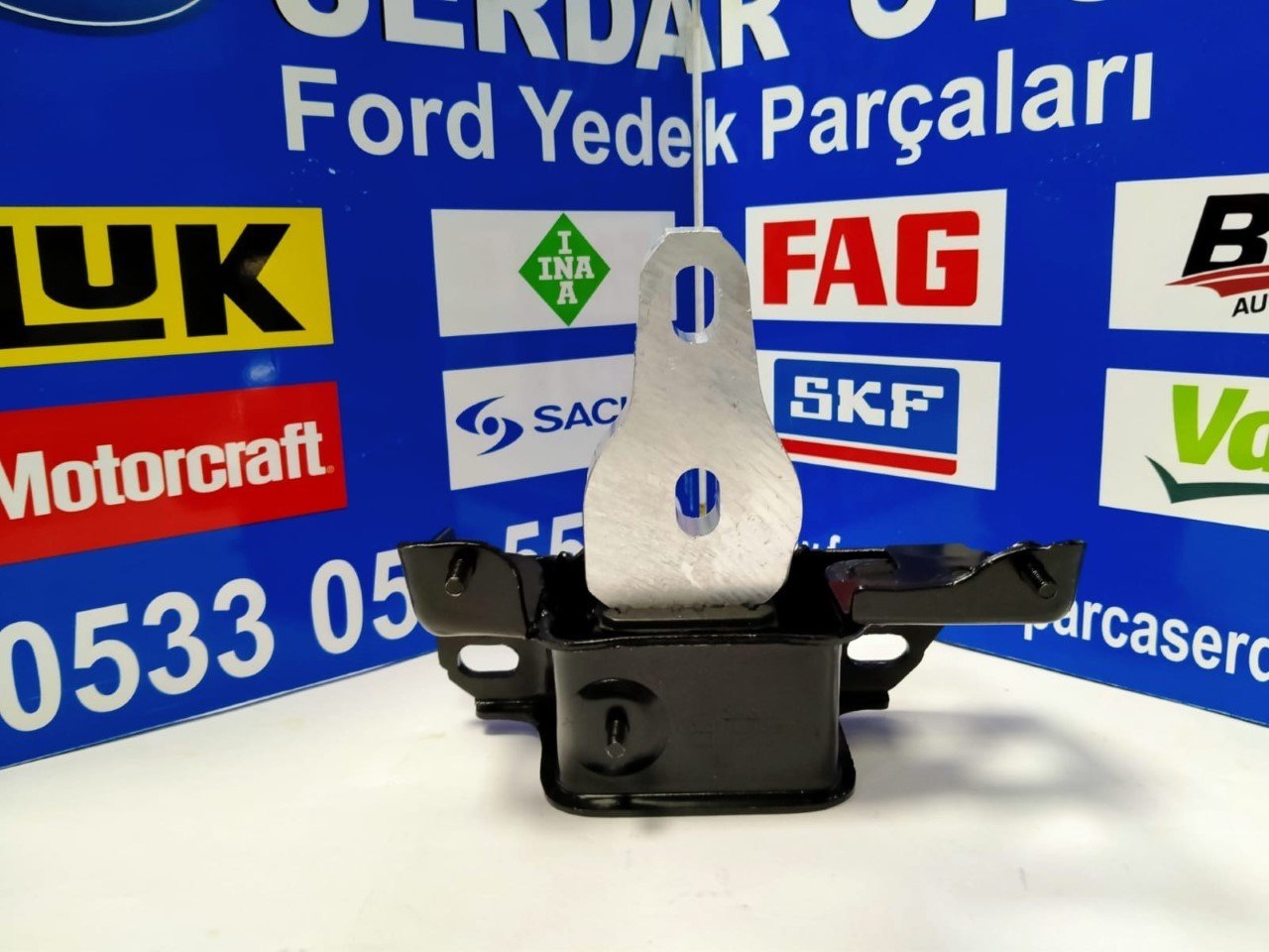 Ford Fiesta Şanzuman Üst Takozu Sol 2009-2017 arası Fiesta Courier Bmax MGA 953022