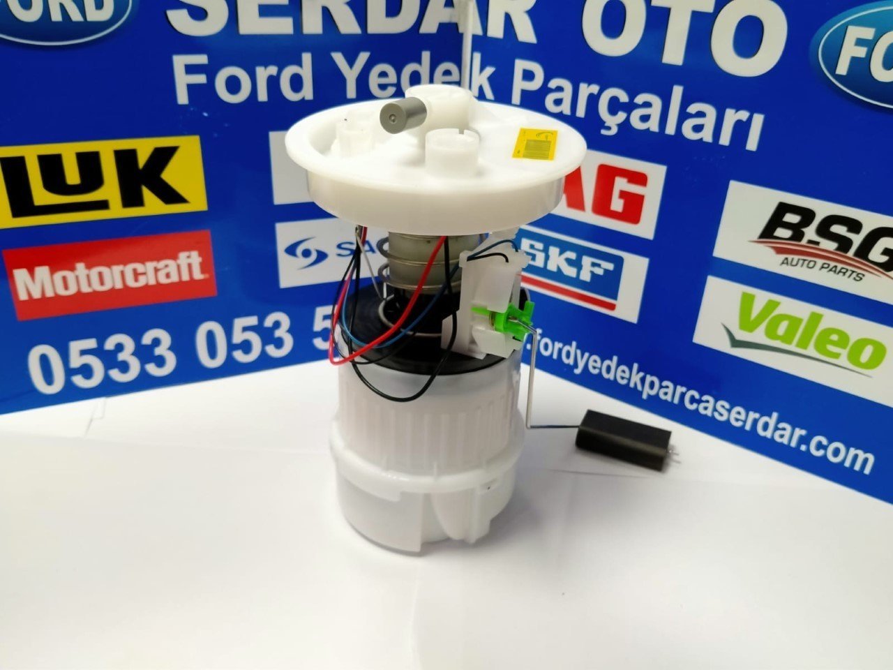 Yakıt Depo Şamandırası Komple Motorlu 06-11 ARASI 1.6 Benzinli  Focus beher-hella 3M519H307AV