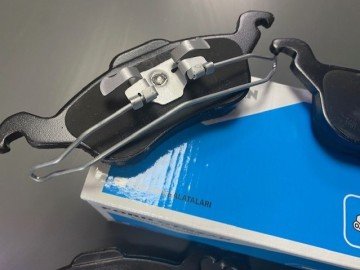 Ford Focus 1 Ön Fren Balata Takımı 98-2005 Arası  Orjinal ford TAMT2K021FCS