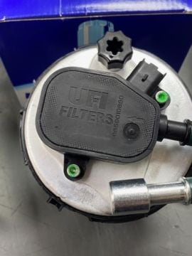 Ford Focus Cmax VolvoS40 1.6 Tdci Motor Yağ Filtre Bakım Seti Castrol ve Bosch 2007-2011 Arası
