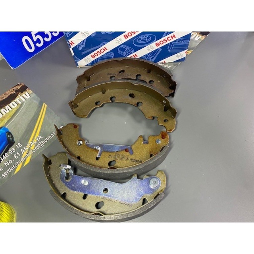 Ford Arka Fren Balata Takımı Papuçlu 1998-2005 Model Yılları Arası Focus mk1 BOSCH 0986487633 98AX 2200 BE
