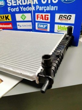 Ford Su Radyatörü Dizel Fiesta Bmax Courier Kale 341945 8V518005DG (Kargosu Ücretsiz)