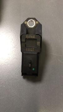 GAZ KELEBEK BASINÇ SENSÖRÜ FİESTA/PEJO 206/307 02-12 1.4 TDCİ/1.4 HDİ FAE 15027 2S6Q 12T551 AA