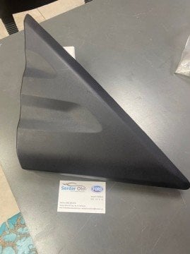 Transit V363 Dış Ayna Köşe Plastiği Sağ 14-23 ARASI 30917006 BK31V16002AE5JA6
