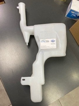 Fiesta Ön Cam Silecek Su Deposu 8A6117618