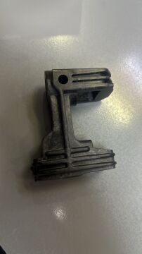 COURİER VİTES KOL YUVASI PLASTİĞİ 6.VİTES STAR STOPSUZ H1BR7F116AD