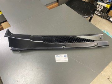 Ön Cam Izgarası Sağ Connect 02-13 Arası 331624