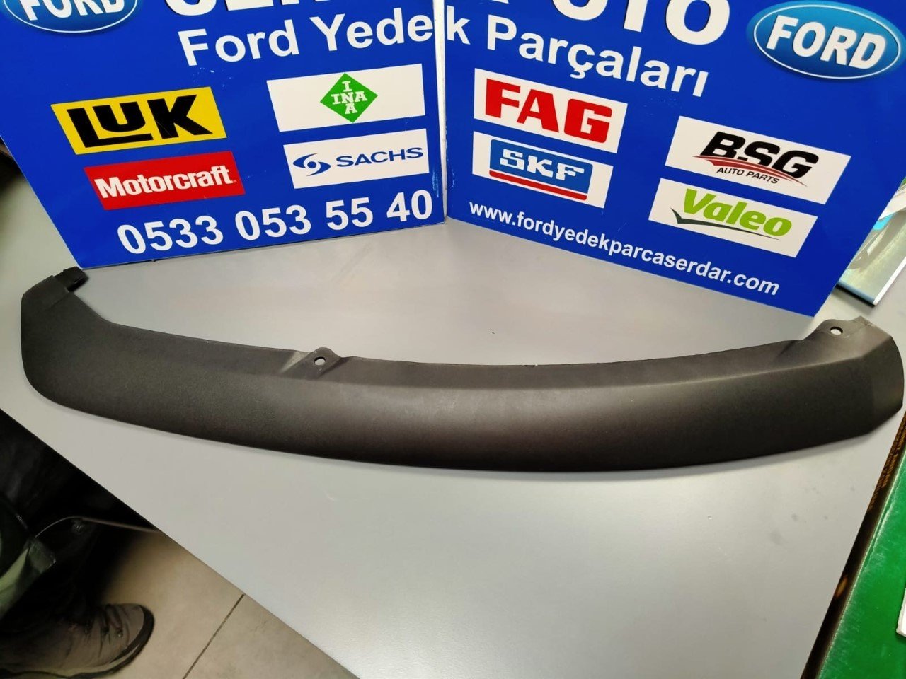 FORD FOCUS SAĞ ÖN TAMPON ALT BIYIK 11-14 ARASI BM5117626