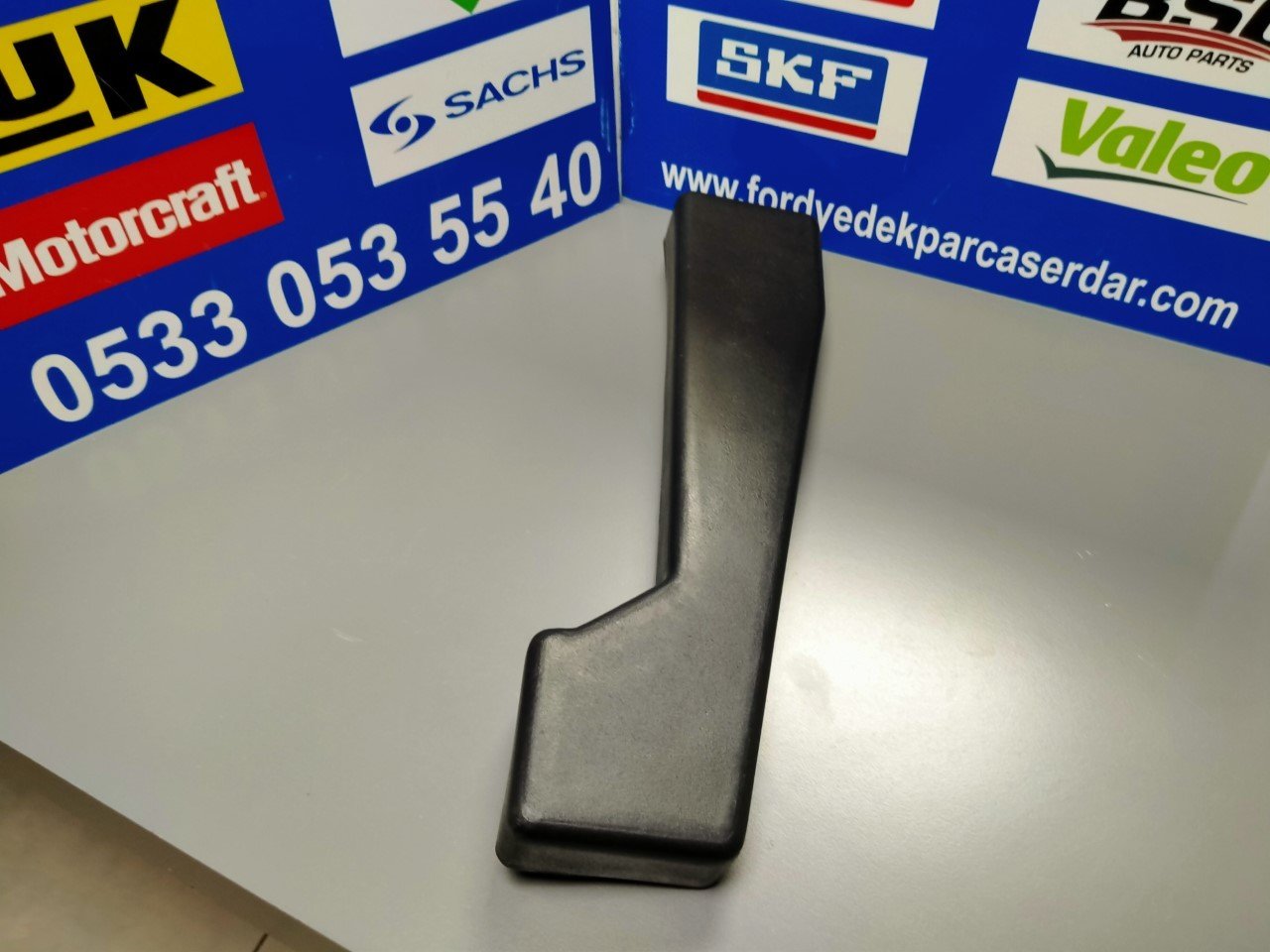Arka tampon köşe bagaliti sol Pikap 1993-2001 arası Transit