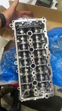 Ford EKSANTRİK MİL KİTİ ÜST SET PEJO 208/308/301/2008/3008/508/ 18-SONRASI FOCUS -DİZEL EURO6 1697054780) AMC 647994K D1-KAPÜ4