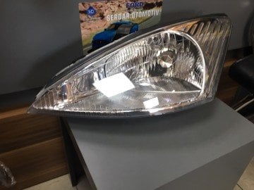 Focus 1 Ön Far Sol 1998-2001 ARASI Depo 4311144L