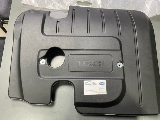 Ford Focus Cmax VolvoS40 Motor Üst Kapağı Plastik 1.6 Dizel 2005-2007 Yıllar Arası