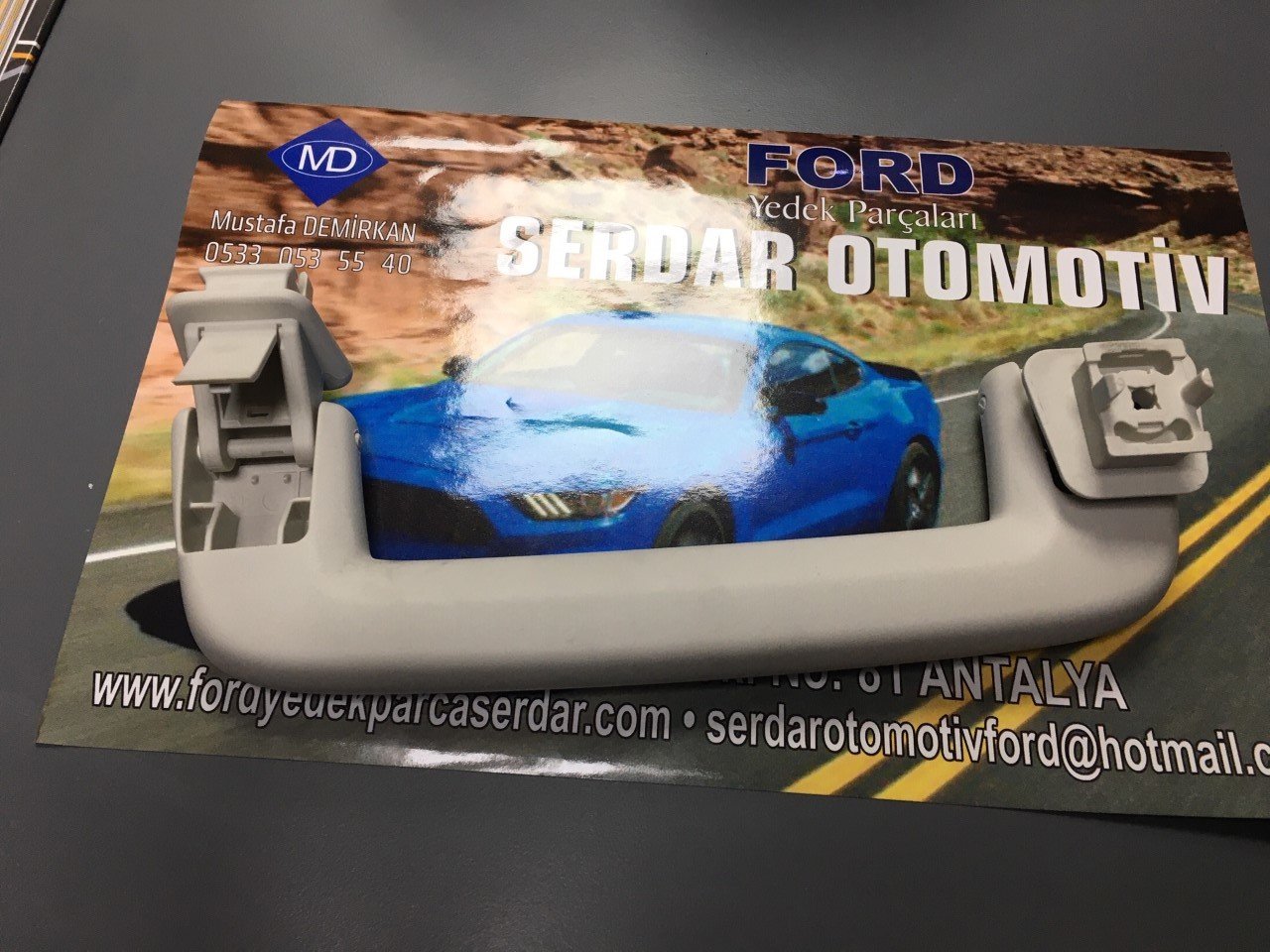 Courier Arka Sağ Tavan El Tutma Kolu Orjinal Ford AV11 R045B14