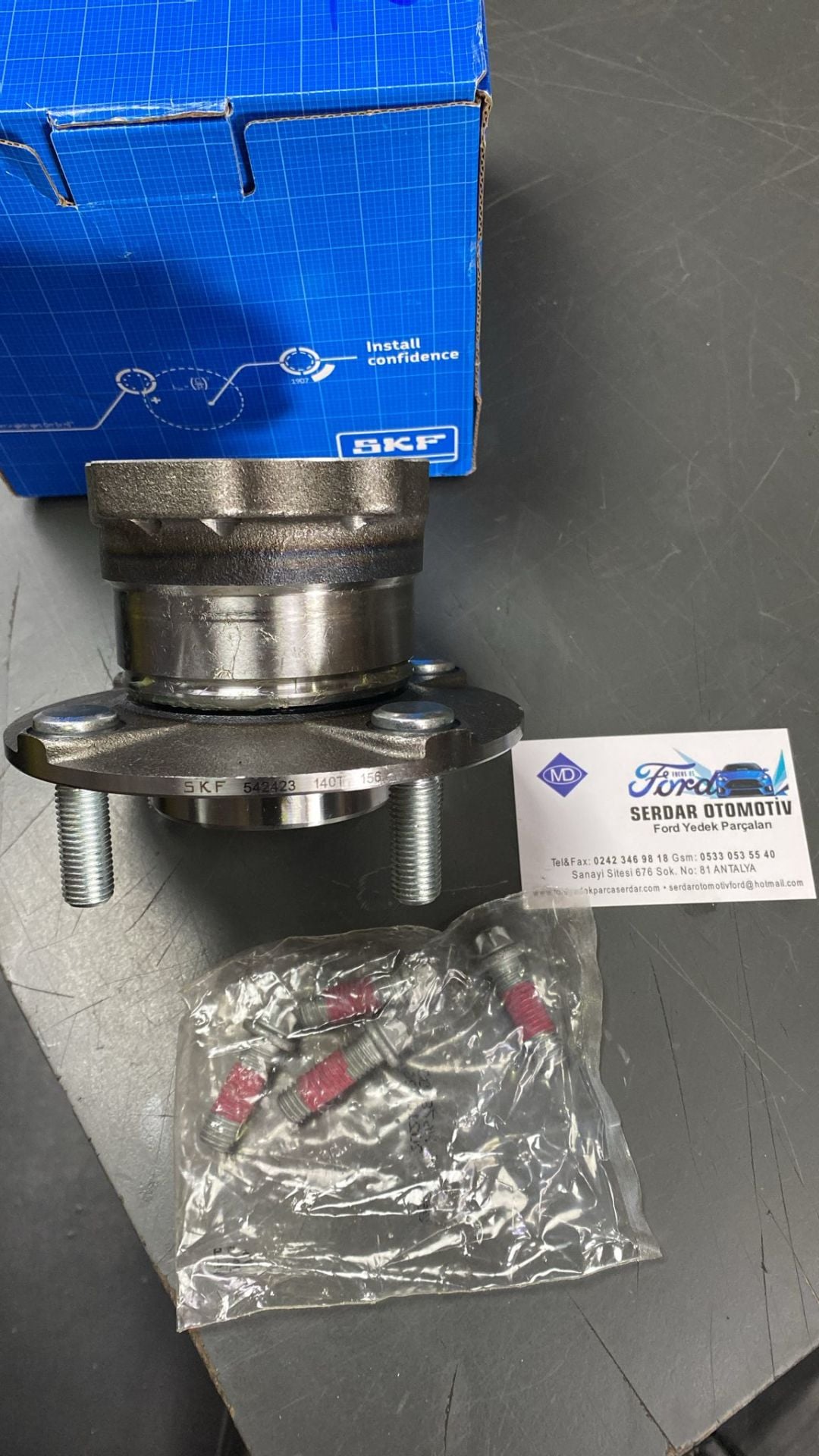 Ford Courier Arka Teker Bilyası Poryalı Orjinal SKF VKBC7027