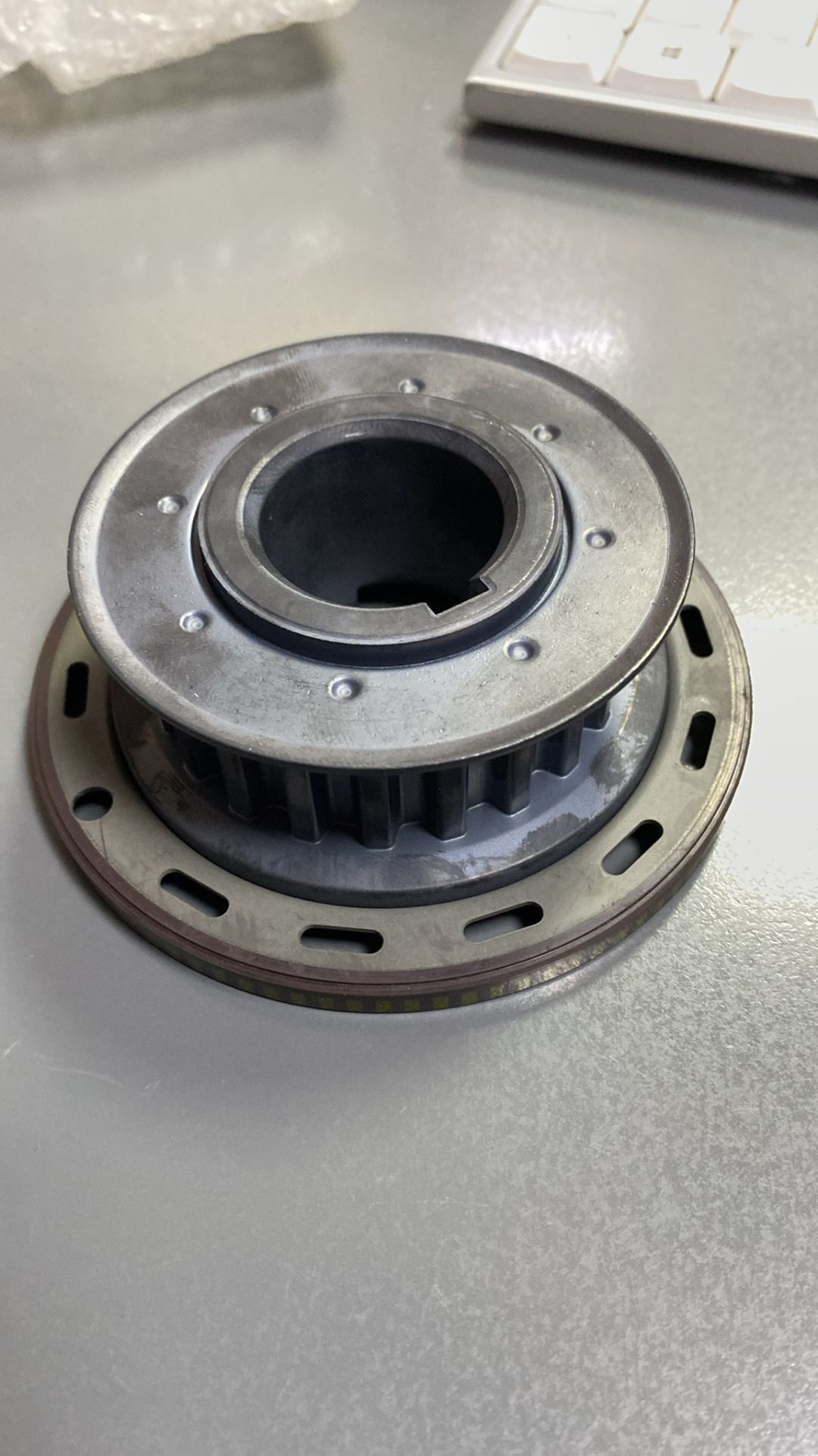 Krank Dişlisi 1.5-1.6 tdci Euro5 Euro6 Focus Cmax Courier Kuga FM5Q6306AB PSA 9836631480