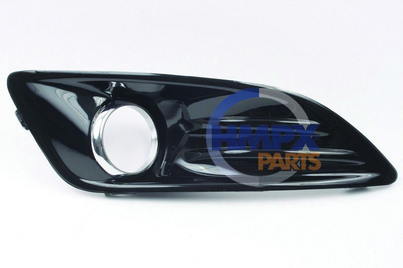 Ön Sis Far Çerçevesi Ford Fiesta Sağ Parlak Krom Çerçeveli 2013-2017 Yıllar Arası