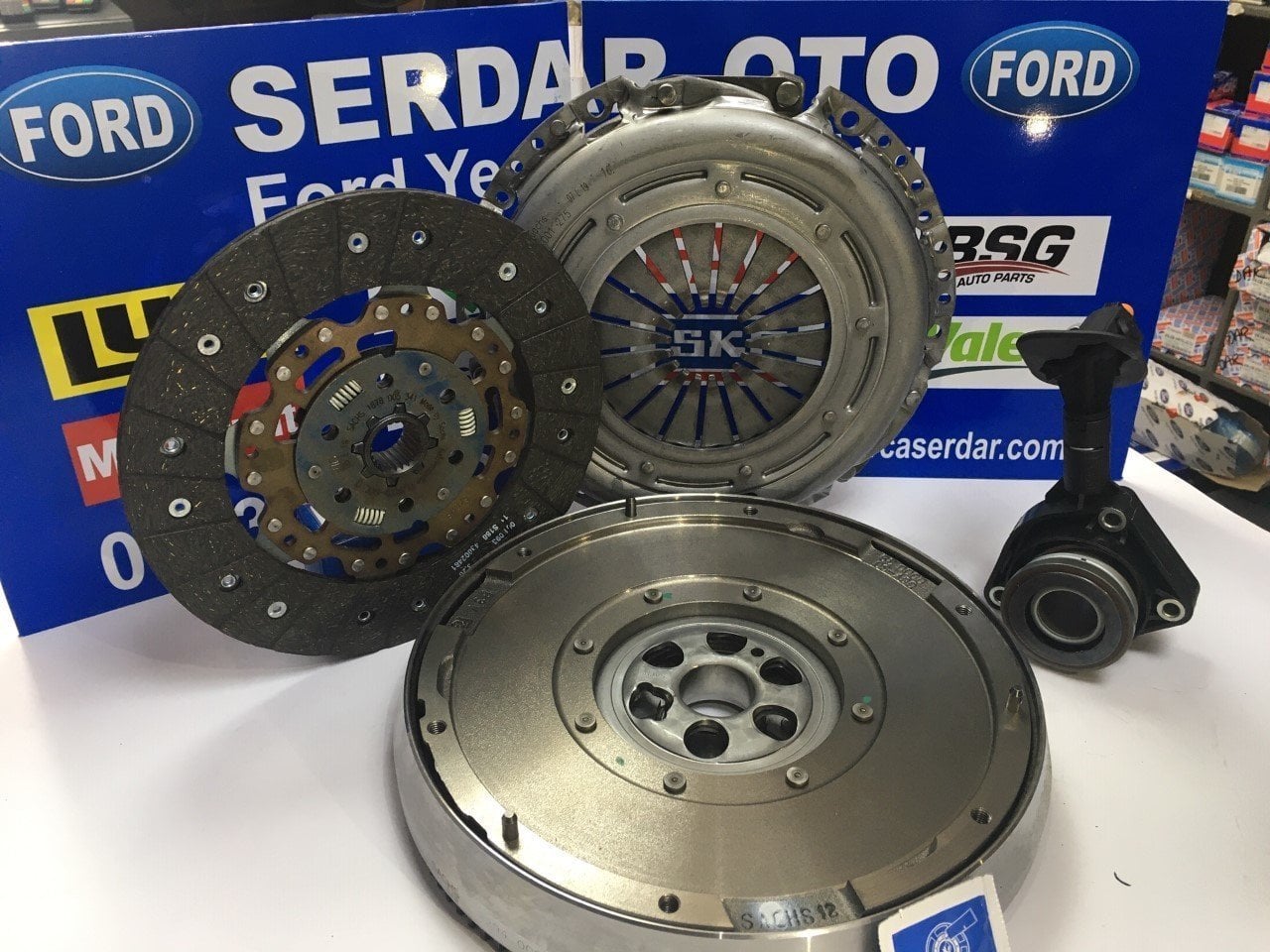 Focus Cmax VolvoS40 06-11 Arası 1.6 TDCİ Volantlı Debriyaj Seti SACHS 2290601017 (Kargosu Ücretsiz)