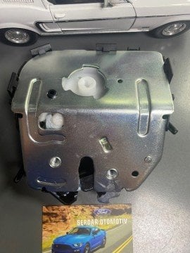 Ford Focus1 Arka Bagaj Kilidi 1998-2004 Yıllar Arası SEDAN/ HCBK YS4AA43102