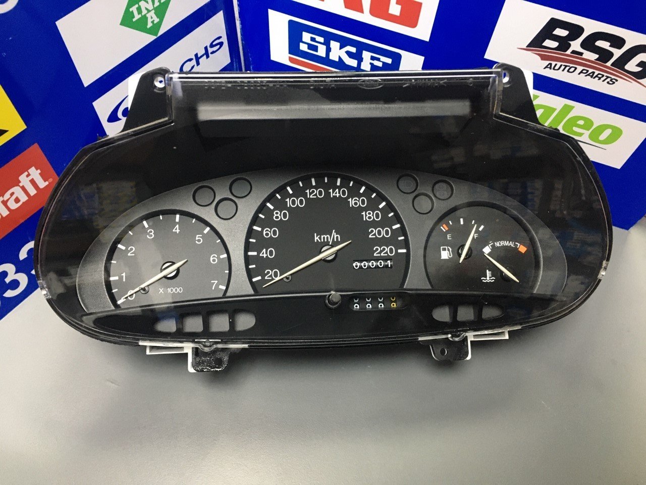 Ford Escort Gösterge Yuvası Kilometre Katran 1996-2000 Yıllar Arası