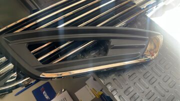 Ford Focus Panjur ve Sis Far Kapak Seti 15-18 Arası Titanium F1EB8200