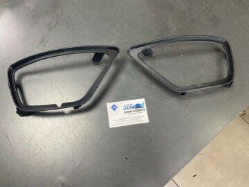 Focus 1 Sis Lamba Çerçevesi Sağ ve Sol Takım Fiyatıdır.. 03-05 Arası