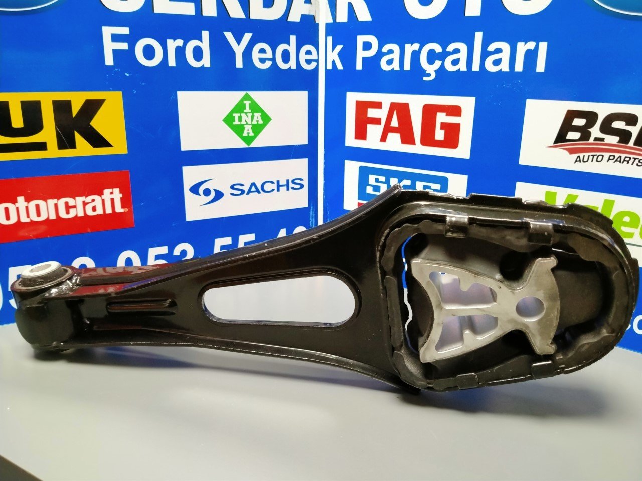 Şanzuman Alt Takozu 2.2 Önden Çeker Custom Transit V347