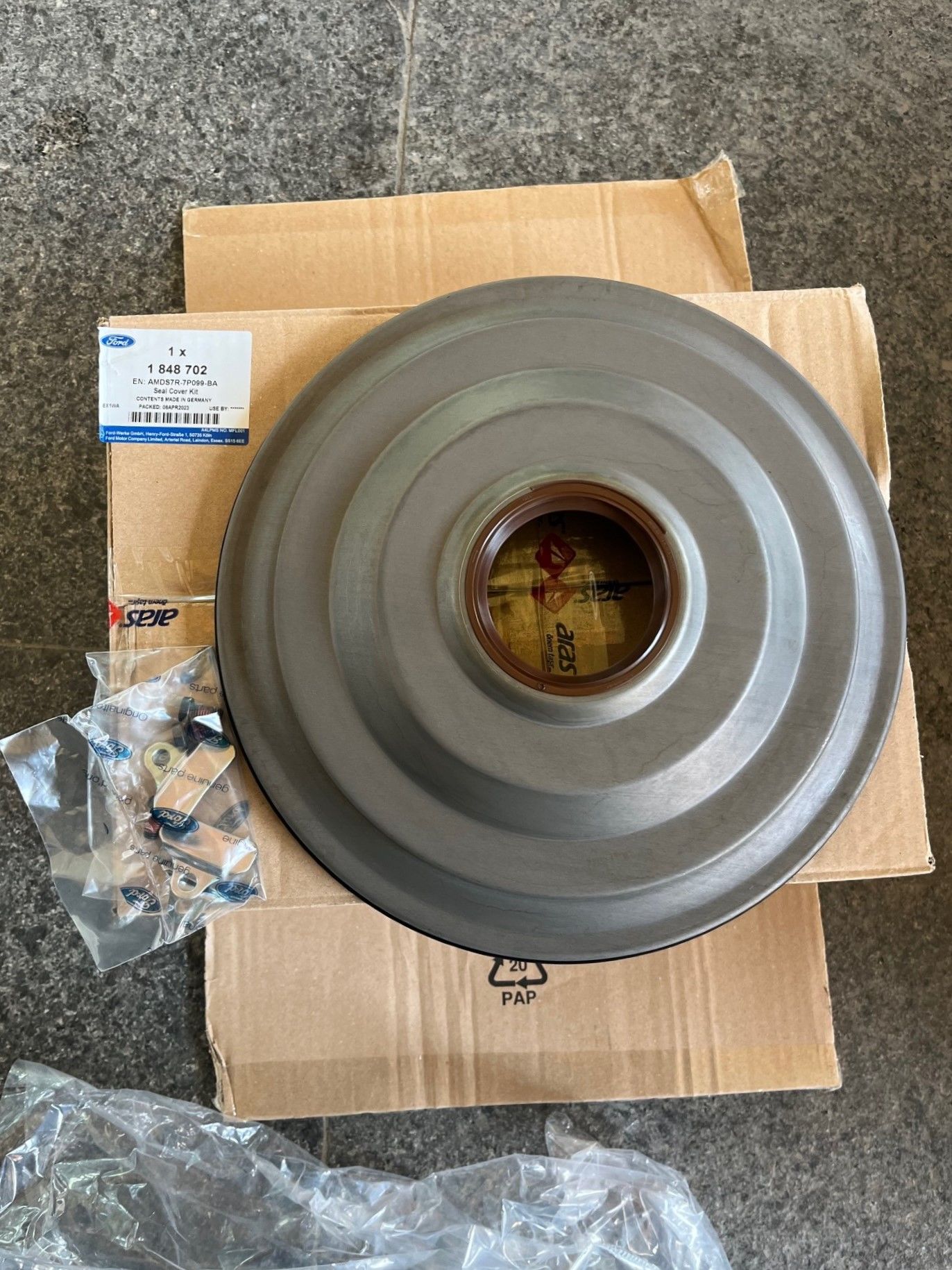 Focus 1.5 Tdci Powershift Kavarama Otomatik Volant Keçesi Kapağı Orjinal Ford AMDS7R7P099BA