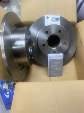 Ford Connect Arka Fren Disk Takımı 06-13 ARASI Bosch 2t142a315 H 0986479S51